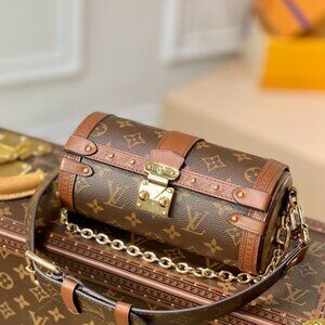 AUTHENTICLouuis Vuitton PAPILLON TRUNK bag